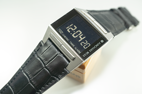 junghans_jp's tweet photo. MEGA1000用弊社オリジナルストラップの新色販売開始、今回は3色を用意しました
https://t.co/DFAt4QGiLO
#MEGA1000 https://t.co/O9iBhOzKSe