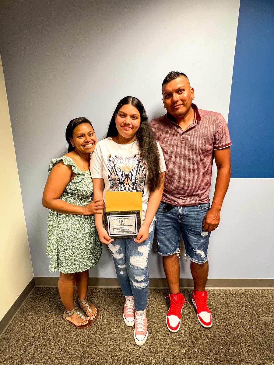 TimberDriveES's tweet photo. We are beyond proud of this girl. She was nominated by multiple TDES staff members for the Spotlight on Student Award because of her tenacity and great attitude. Congratulations, Silvia!! #PACKrising @BrandonWarrenNC @MelissaWarnerNC @blgcrews https://t.co/anCu6Db5bs