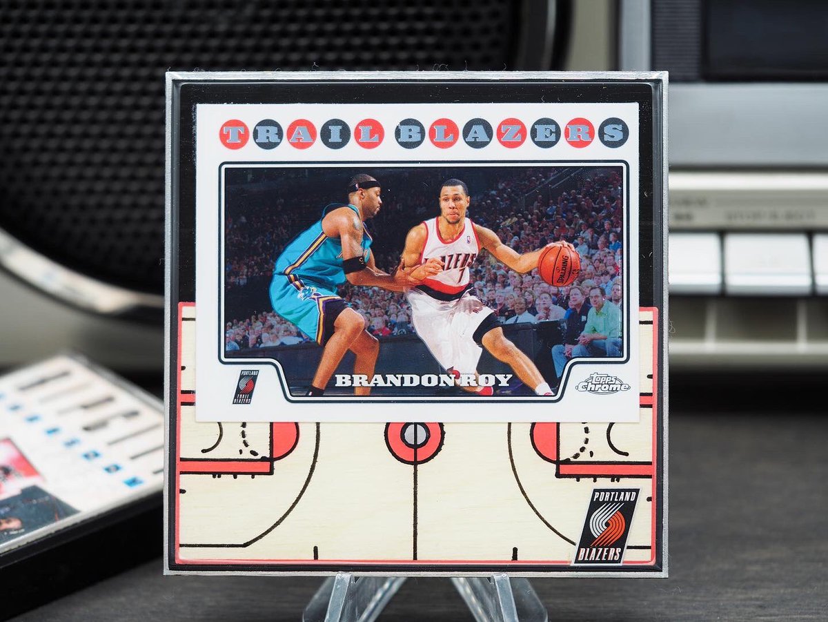 CardTiles's tweet photo. Iโm irrationally excited that Brandon Roy will be representing #ripcity in this years draft. I hope this is a sign of more B-Roy and @trailblazers collaboration!
Hereโs a few #broy projects. At least one is still available!
#blazers #brandonroy #nbadraft #classiccourttiles https://t.co/dFxG02k3yR