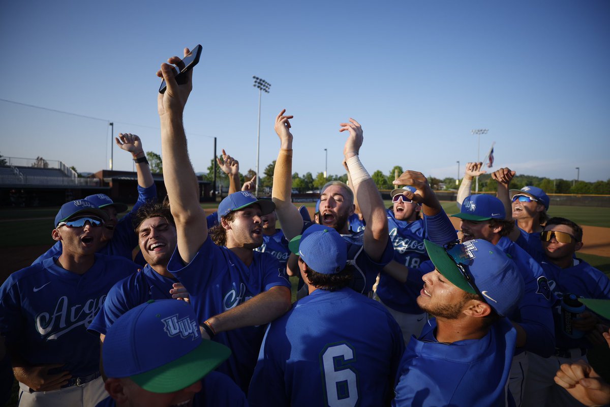 UWF_Baseball tweet picture