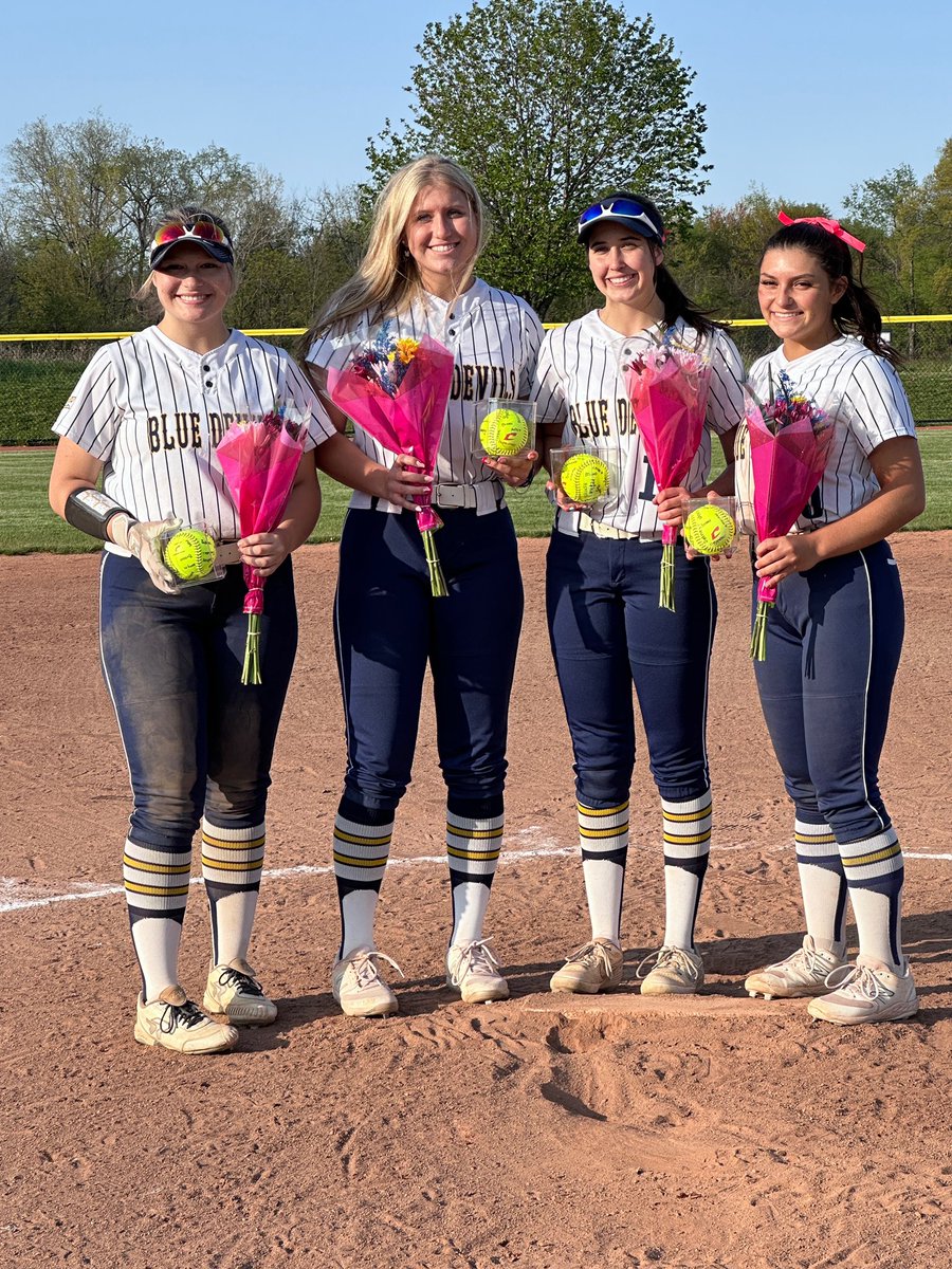 Tallmadge Softball tweet media