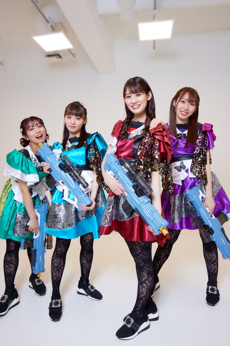 shachi_staff's tweet photo. 7月22日（土）名古屋城で
夏のワンマンライブ開催🏯✨

SHACHI SUMMER2023 名古屋城
～叫べ！夢と希望の銃弾を放つ夜～

🎟️チケット先行受付中 !!
https://t.co/e9HMMwIoz2

🔫公演詳細はこちらをチェック
https://t.co/YEXv7OxEsu

#シャチサマ2023 #TEAMSHACHI #名古屋城 https://t.co/DH8Vmzqek4