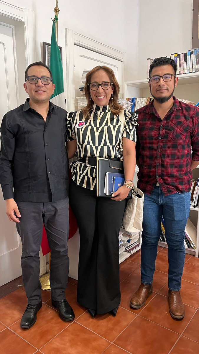 LilianaFlores_A's tweet photo. Una interesante charla con @INAH en donde #Tamtoc y #Tamohi fueron tema central. Importante es la unión de esfuerzos para lograr la proyección turística de San Luis Potosí @DipLoc_PAN @DiputadosPANSLP @CongresoEdoSLP https://t.co/r7Hk9iEAk7