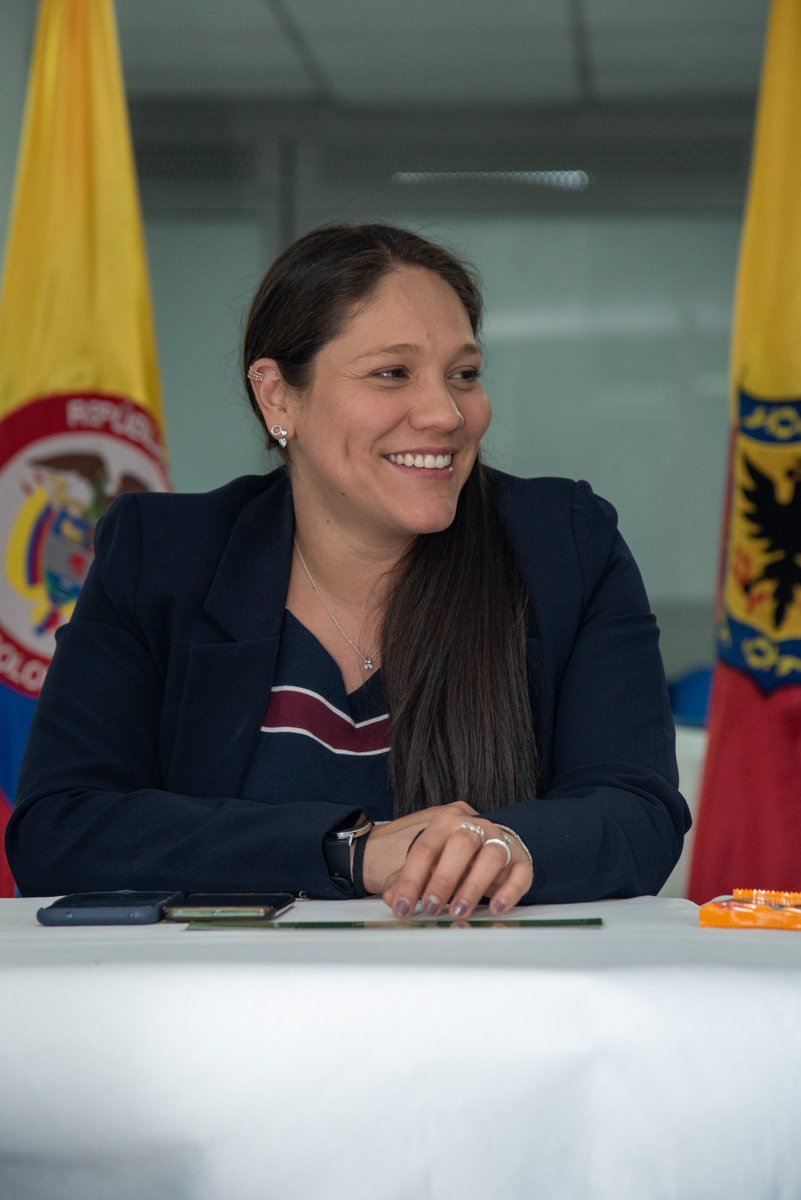 AngelaMMorenoT's tweet image. Esta tarde respondimos inquietudes de nuestro #ConsejoLocalDeJuventud, proyectamos lo relacionado a la Semana de la Juventud 2023 y extendimos la invitación a participar de los laboratorios diferenciales de #PresupuestosParticipativos 🗳️ para fortalecer nuevos liderazgos.