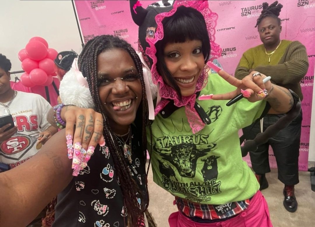 r1ot_luv's tweet photo. Met @Rico_nastyy at her pop up party in LA today!!! She's such a vibe!!
#tookatrip #investinself #manifested https://t.co/vuN1DAgtim