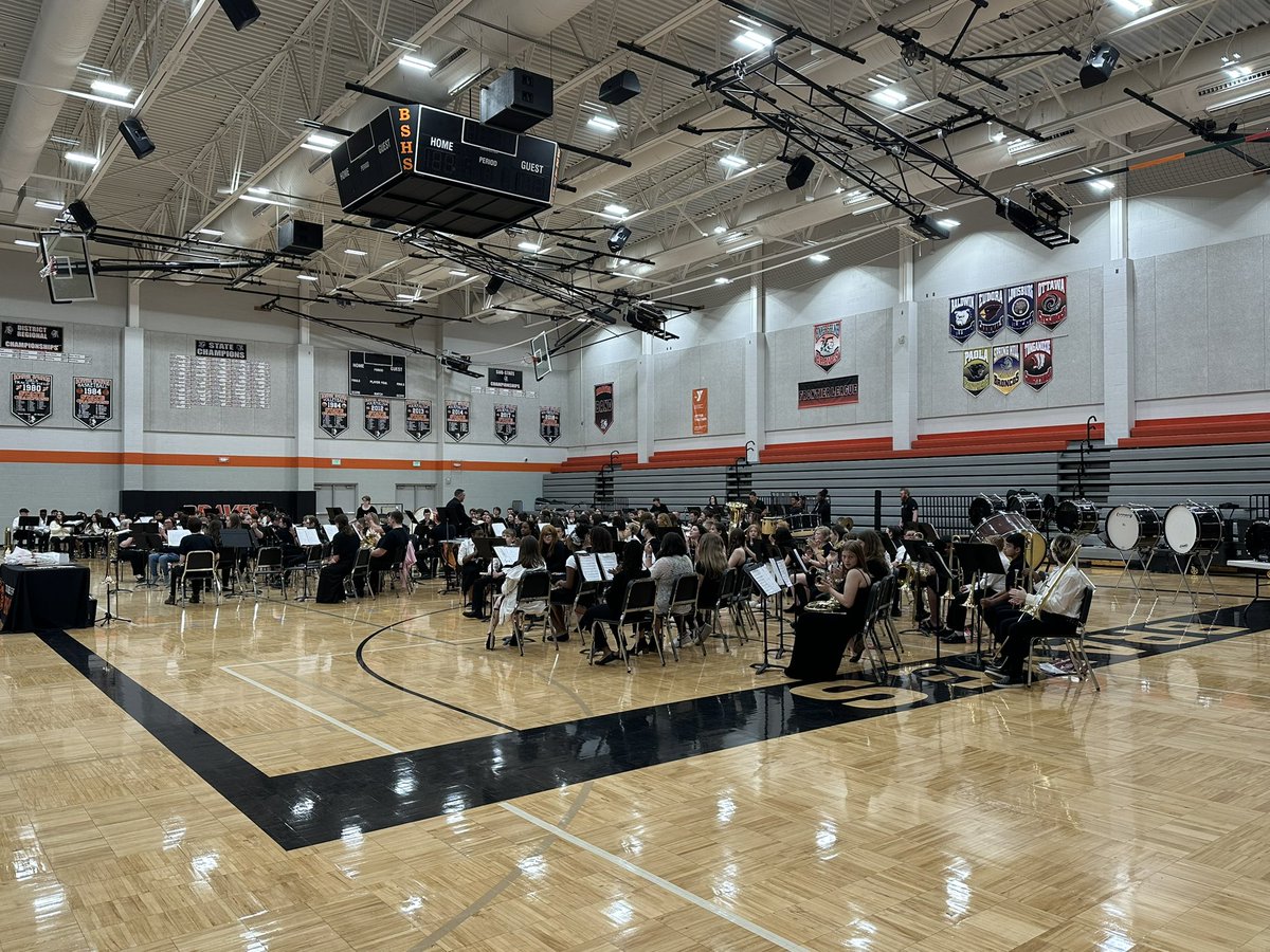 rick_moulin's tweet photo. It’s a great night at Bonner Springs High school for the Cavalcade of Bands!  We have the high school, middle school, and alumni bands performing in front of a packed house!  #foreverbrave https://t.co/cKFg2kHN16