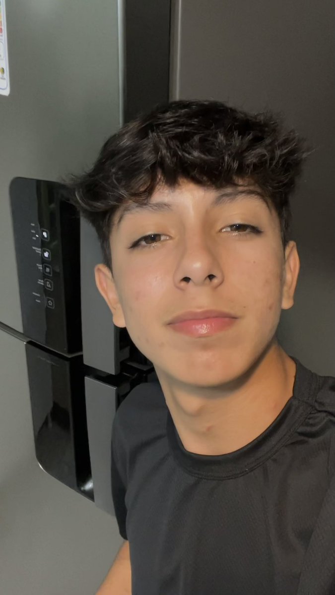 amilton__peres's tweet photo. meninos me chamem e meninas tbm https://t.co/IhlzA5KZUF