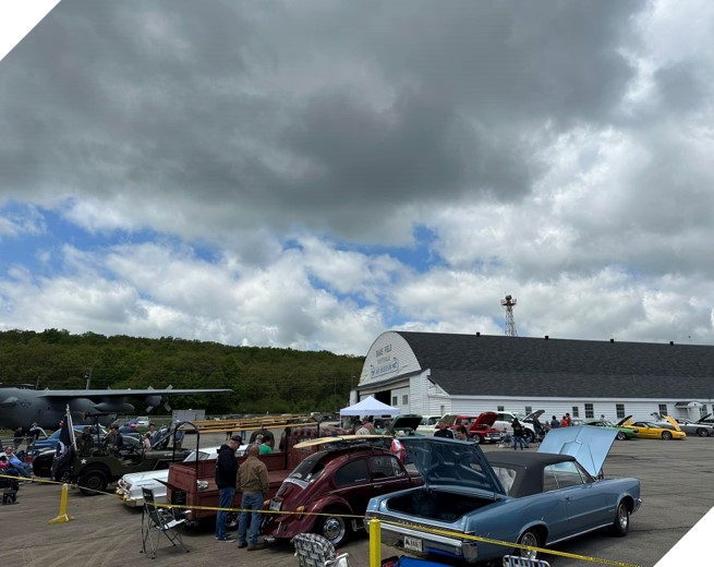 Drake Field History on Twitter on down to Wings and Wheels! This