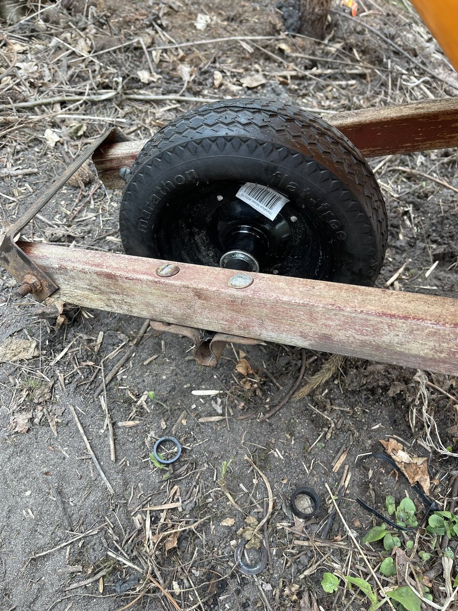 ameliasprout's tweet photo. I have been working on an utter nightmare of an issue at work for over six months.  We have now stumped multiple engineers.  I am not used to this, so I am countering my feelings of ineptitude with manual labor.  Today was fixing my wheelbarrow then using it to move heavy things. https://t.co/Fhew8hV53w