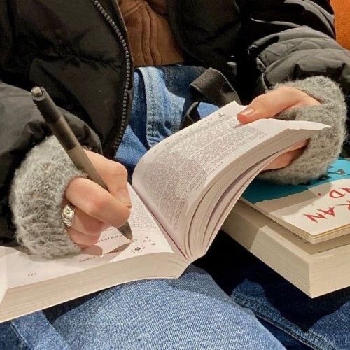 uckjinjin's tweet photo. @𝘄𝗼𝗻𝟮𝗷𝗶𝗻 on #ucgram
photo dump conceitual do dia porque sei que lá no fundo vocês gostam dos poemas que eu posto. https://t.co/Fur399aR3o