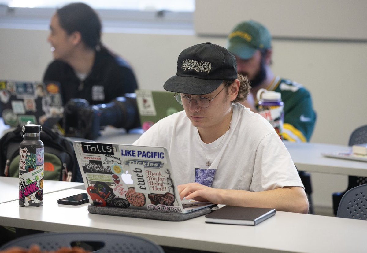 Flux Magazine tweet media