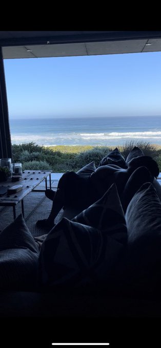 &ldquo;Play time 😈&rdquo; with the beach view is enough to help you forget your problems. Watch free access here:<a href="/tag/nickiminaj"class="tags"><span>#nickiminaj</span></a><a href="/tag/nicki"class="tags"><span>#nicki</span></a>