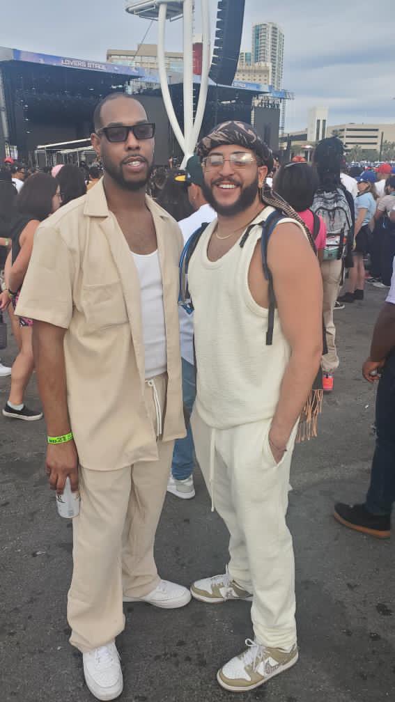 Kayy_Malik's tweet photo. We took lovers &amp; friends and Vegas by storm! Love my friends for always showing up and showing out!🫶🏾 https://t.co/ZmCiRrPuYQ