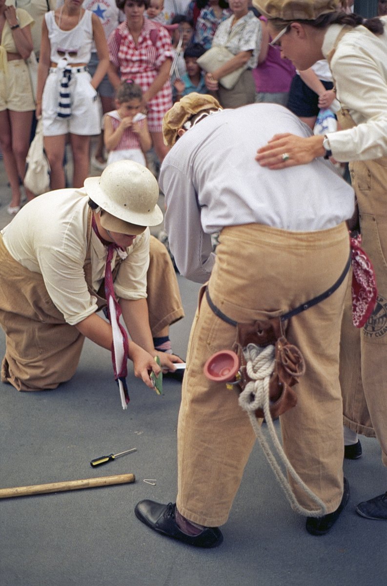 Since we seem to be slowly iterating toward bringing back things that guests like about Disney World maybe it's time to invest in public works in the Studios again.

(photos from June, 1989)