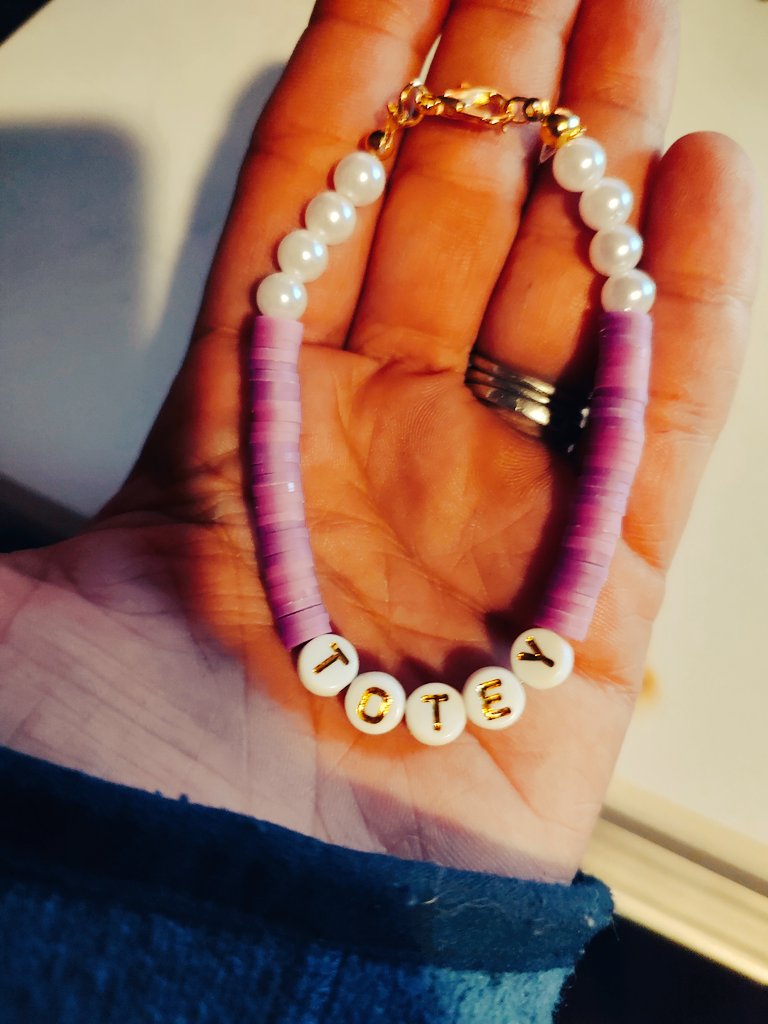 My beautiful daughter made me this adorable bracelet today! I have the best crotch goblins!!!!