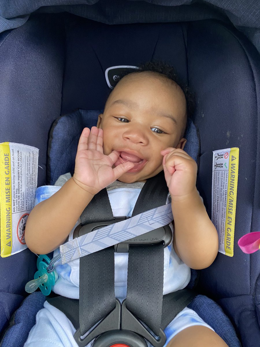 Ashl3yNic0l33's tweet photo. Jordan’s first Zoo day🐒😆 https://t.co/16nYzxIKvT