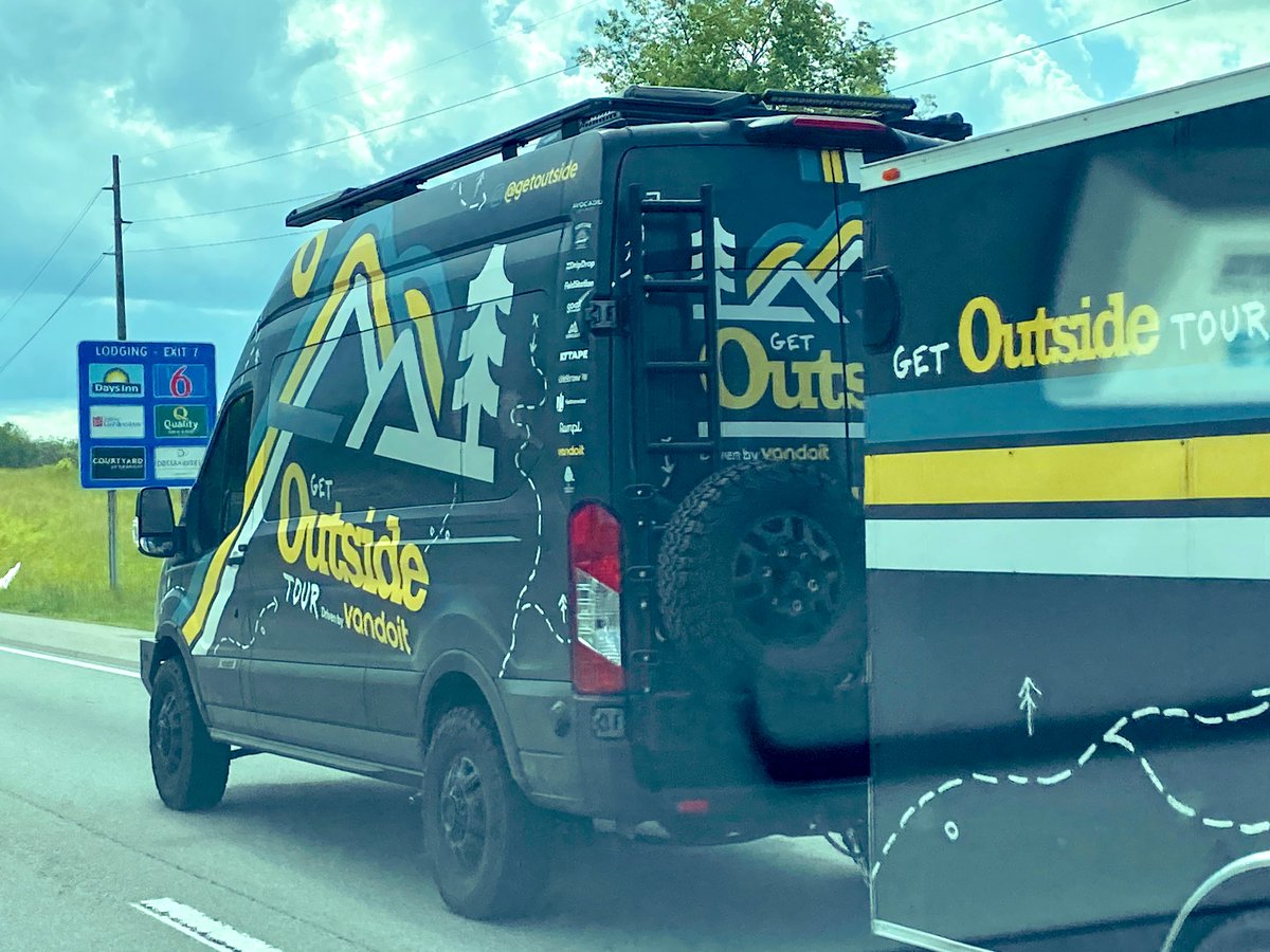 gjedwardsva's tweet photo. Earlier today, on I-81 south, near the VA/TN line…

Like passing Santa’s sleigh, but not being able to review the contents.

Fortunately, I have a subscription. 🙌🏻

@outsidemagazine 
#getoutsidetour https://t.co/qu21dQLnLp