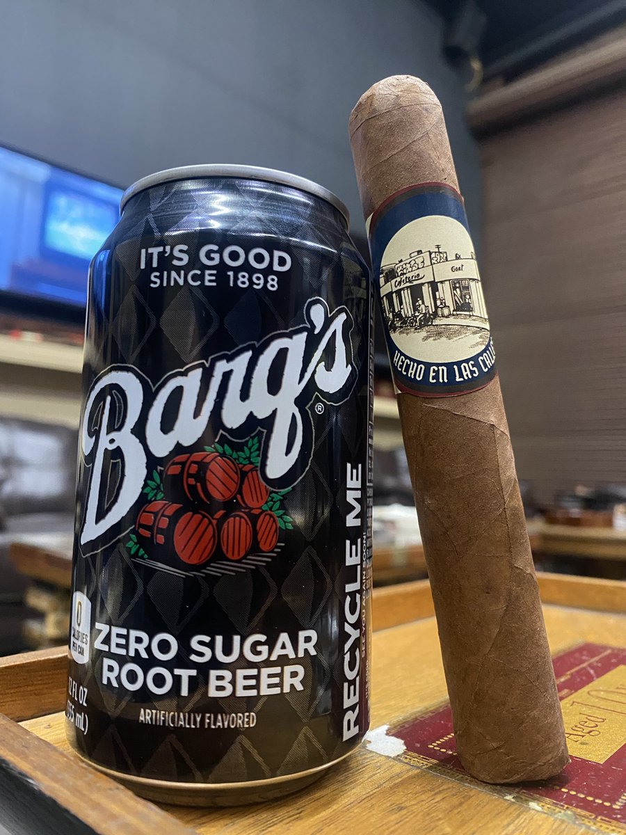 bakogent661's tweet photo. I’m you’re huckleberry #tombstone #Tuesday #LADodgers #cigars #pariahcigars #bakogent661 #barqs #weatern #DocHollidays #Cigartime #cigarpxrn https://t.co/bf0BRivLaW