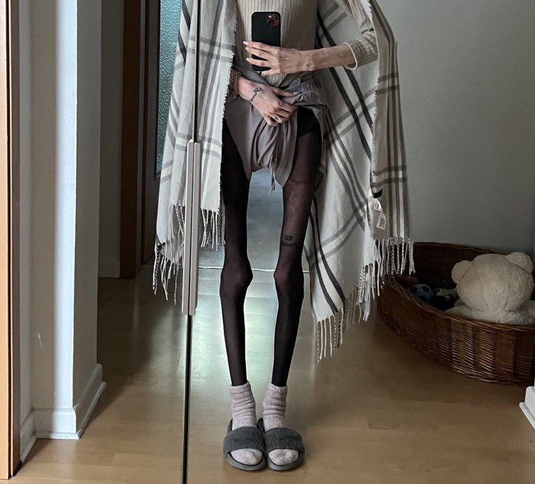sickgothinspo tweet picture