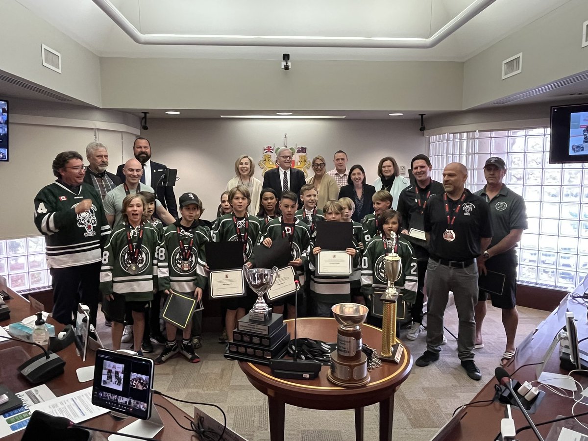 notlsoccer's tweet photo. Congratulations to the @NOTLWOLVES U11 team recognized by @Town_of_NOTL tonight for their amazing run at the @omhahockey championship this spring https://t.co/RphWqFD6lI
