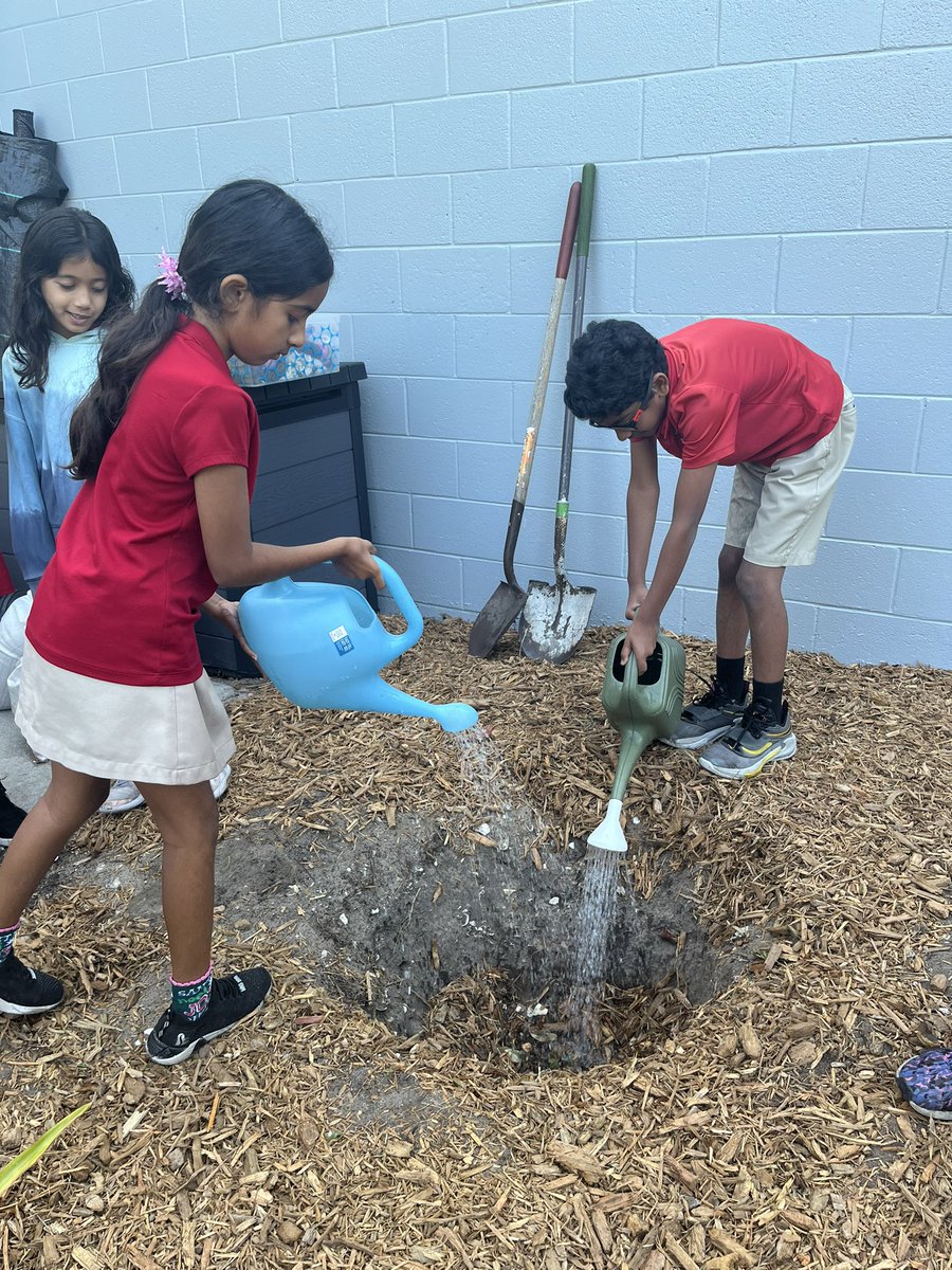 Leila Kanzer tweet media