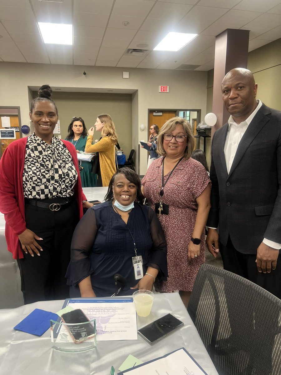 BannekerPanther's tweet photo. Such an honor to acknowledge some superstar teachers in our district. Our star teacher and teacher of the year Celebration Recognition was well deserved. ⭐️⭐️⭐️
#starteachers #TeachersoftheYear #KCKPS #Banneker #bannekerpanthers https://t.co/3bul7SuNRM