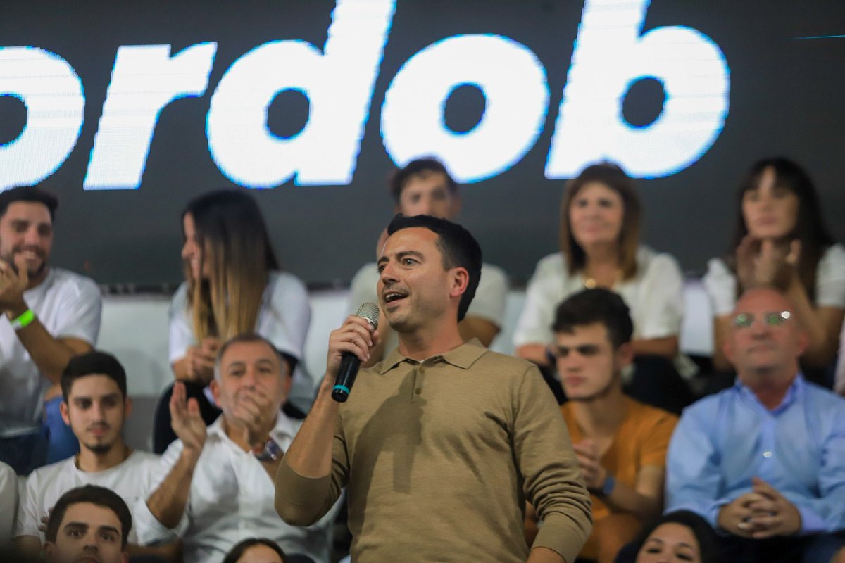GerardoMorales's tweet photo. Muy contento de estar en la querida provincia de Córdoba acompañando a @ljuez, @marcoscarasso y @rodrigodeloredo, grandes dirigentes que tienen la energía, el coraje y la capacidad para comandar los destinos de esta provincia, que es la expresión más federal de la Argentina. https://t.co/ATqFyLzUaq