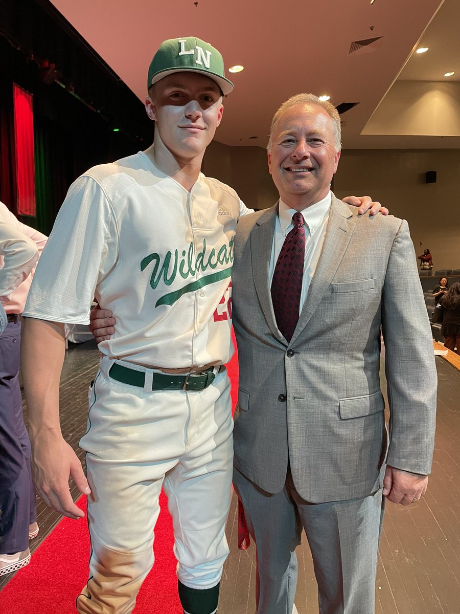 Congratulations to <a href="/AndrewHargrov12/">Andrew Hargrove</a> on his many academic achievements as well as being named Athlete of the Year for <a href="/LNHSwildcats/">Lawrence North</a>. <a href="/weRtheWildcats/">LN Baseball</a> <a href="/lnwildcats/">LN Wildcats</a> <a href="/LNWildcatsFB/">LN Wildcats Football</a> #proud