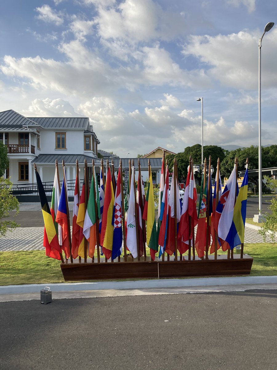 EUinJamaica's tweet photo. Today, the EU Delegation and member states celebrated #EuropeDay. May 9 is the anniversary of the signing of the historic #SchumanDeclaration, a bold integration experiment based on the principles of democracy, human rights and the rule of law. https://t.co/AZovdpJznU
