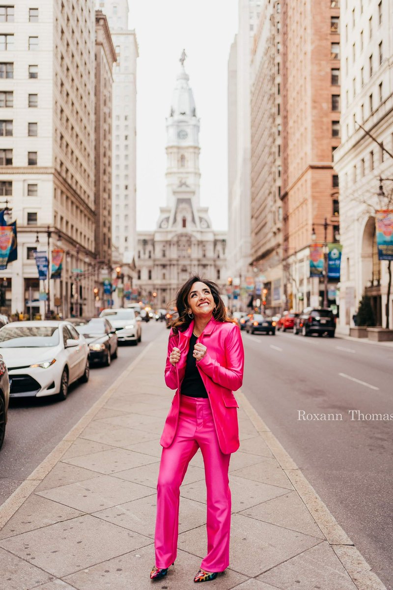 theboobiedocs's tweet photo. Catch me tomorrow on @FOX29philly to discuss the new #usptf breast cancer screening recommendations &amp; why they don’t go far enough. 💕 Set your DVR for 8:05 am! 

Also- should I wear the pink suit? 🤩 https://t.co/hAkM677bCa