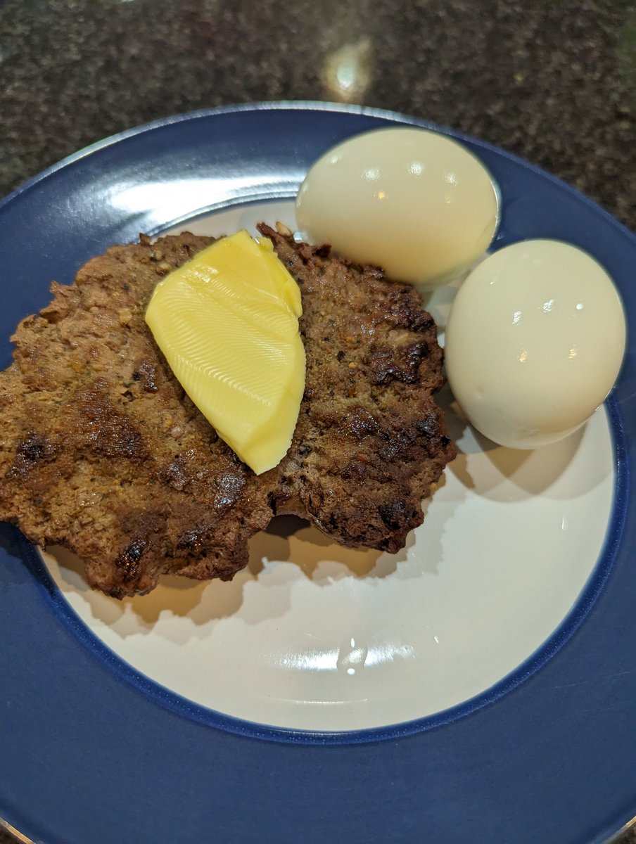 AppleCookieRose's tweet photo. When your eating plan can best be described as #veggiesoptional #carnivore #properhumandiet
@REV_Insulin_Res @KenDBerryMD https://t.co/25kgY2kaLC