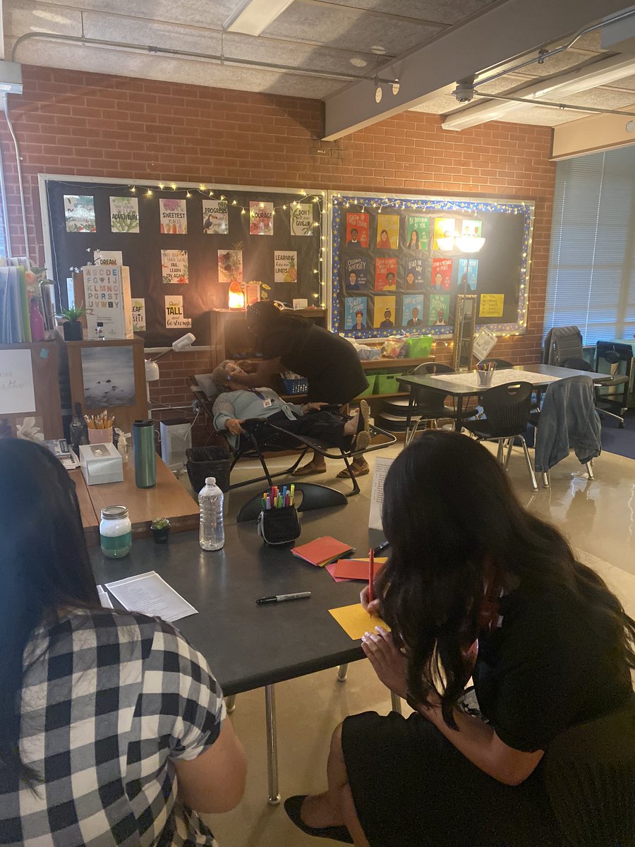 jess_plopez's tweet photo. Thank you @CleopatraAISD for hosting our wellness room to treat our wonderful teachers today. We loved all your self-care stations ❤️👌🏽🙌🏽. @AISD_SEL_CPI @AISDCOUNSELING @AustinISD @AISD_CAMARILLO @WeAreAISD @MrMacAISD @MsRocioRuiz @StElmoMustangs https://t.co/ncvtevH535