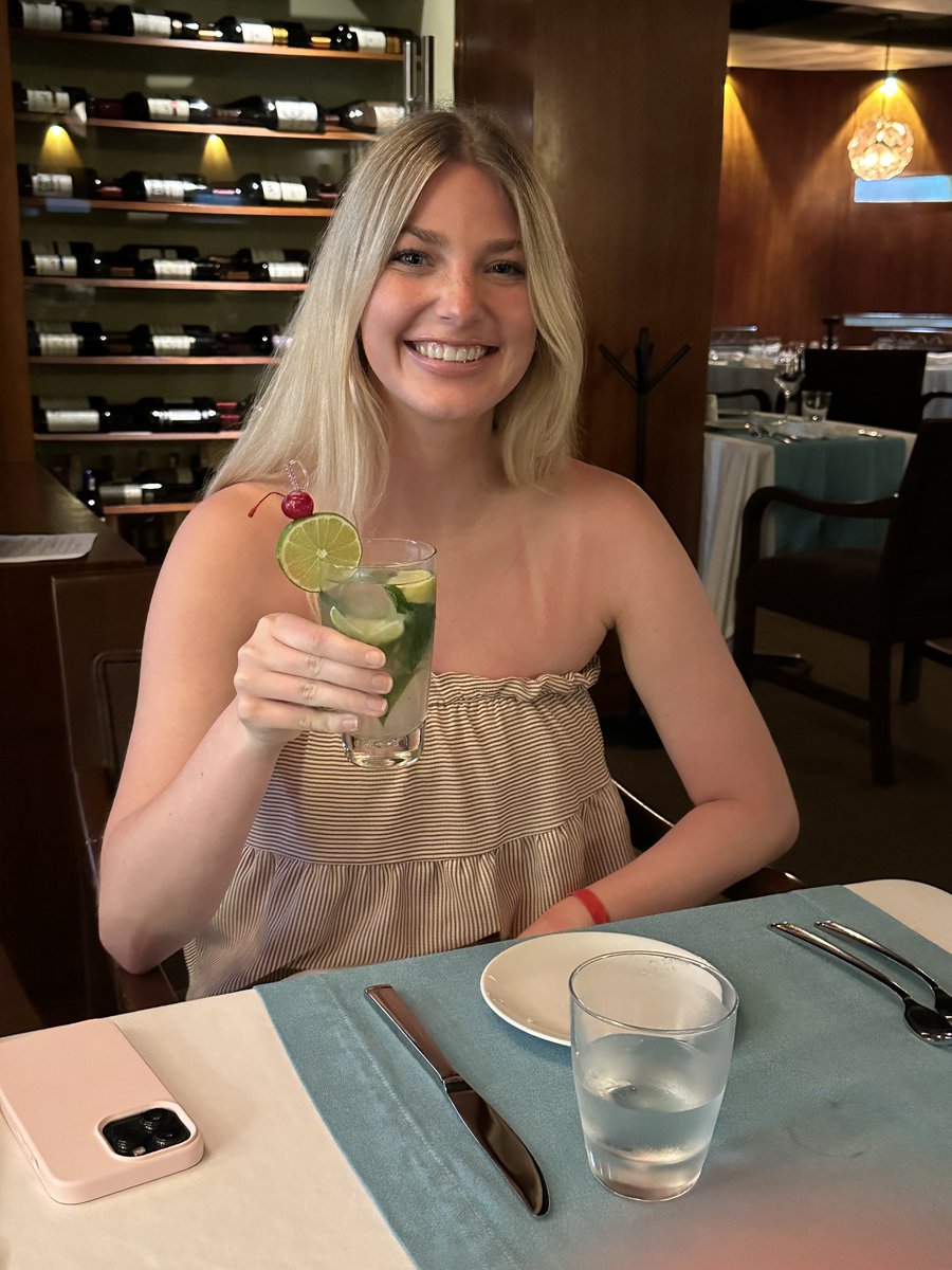 rob_hepler's tweet image. Happy 21st birthday ⁦@hepler22⁩!! I can’t wait to celebrate with you.