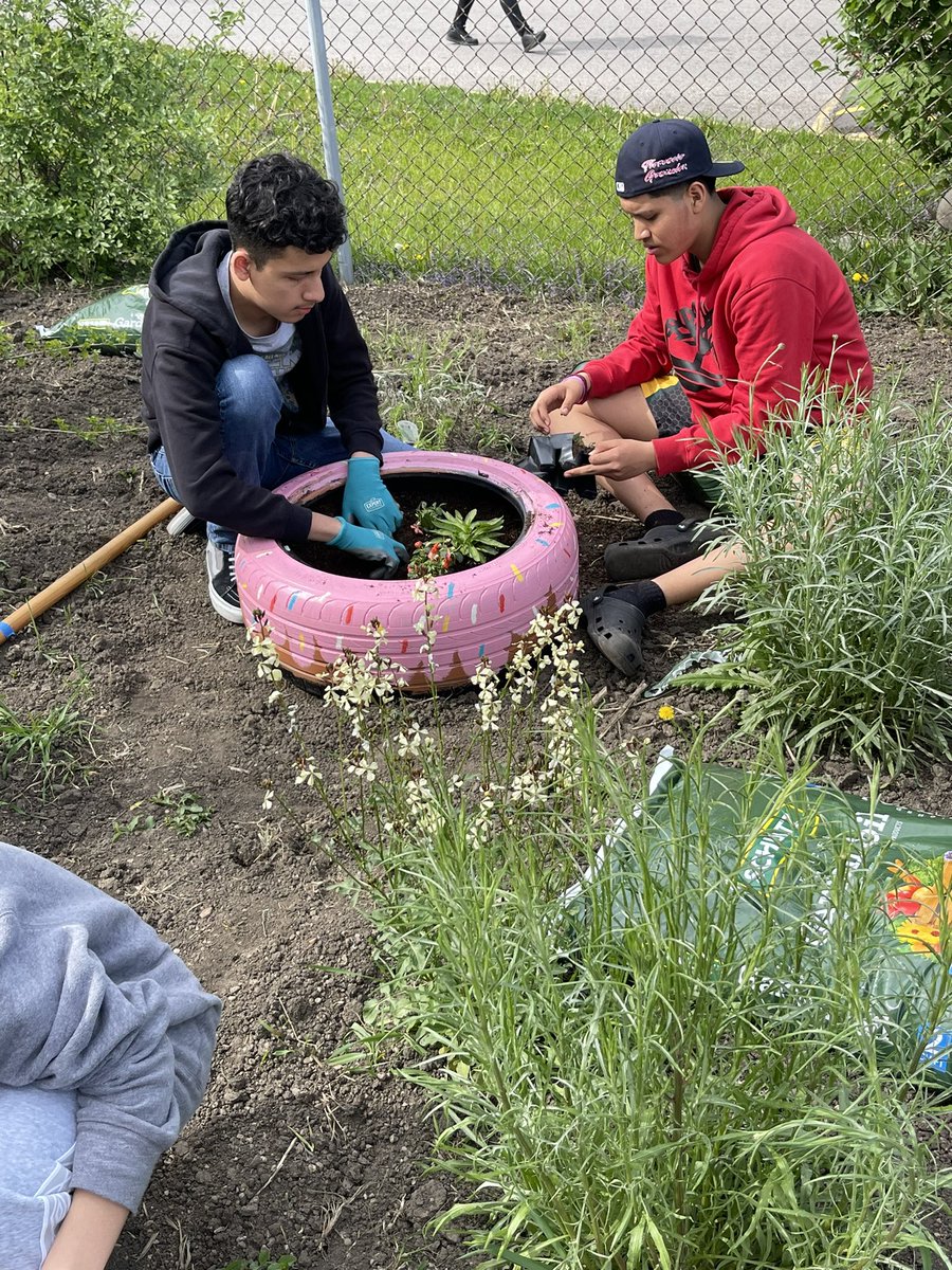 Ms. Bailon tweet media