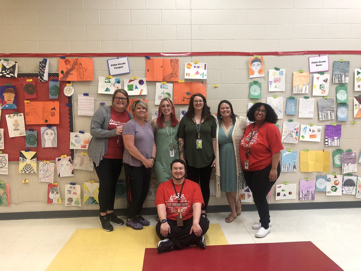 Wow!! These amazing people pulled off the most amazing Art Show tonight!! Thank you to the best related arts team for making parents and children smile tonight! #creeklife <a href="/SCECardinals/">SCECardinals</a>