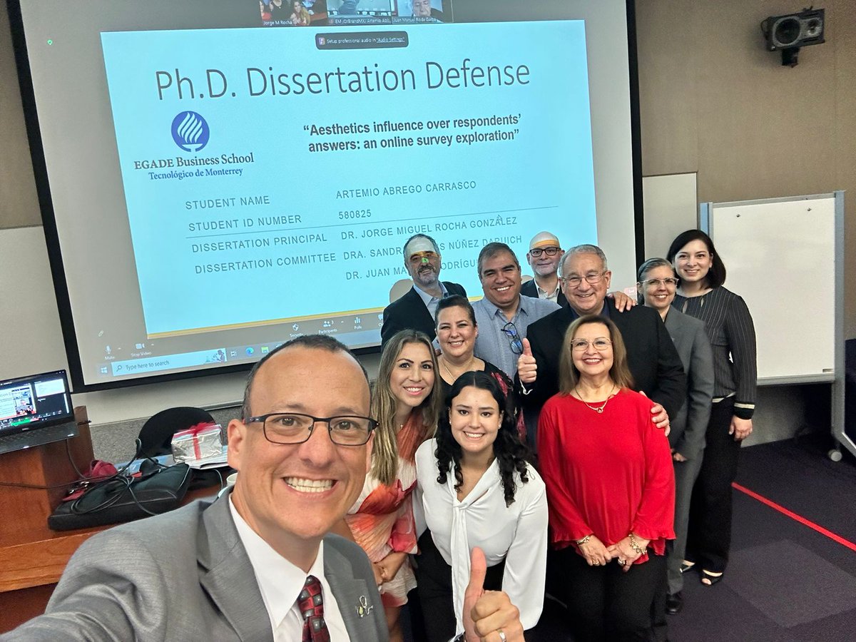 DrBrandCR's tweet photo. Estimados pacientes... ahora si, se llegó el día, ya tenía un doctorado (honoris causa) pero hoy presenté mi examen de grado para mi doctorado académico de la #Egade Business School y fui aprobado por unanimidad, ahora si Ph.D.  Doctor en Ciencias Administrativas. Gracias Dios! https://t.co/so6V9aNrF1