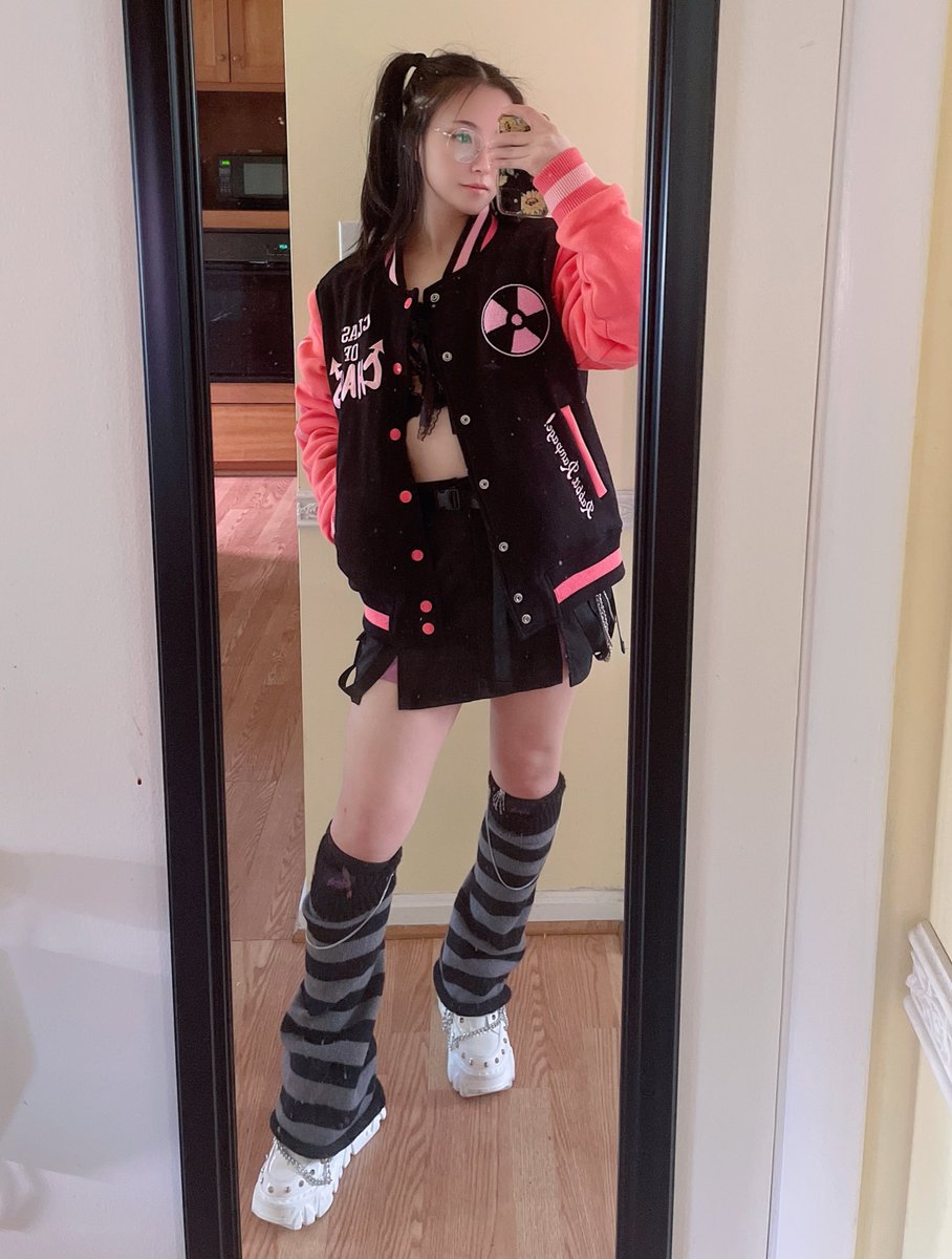 NagamiMugi's tweet photo. is this my @Punkalopi core era https://t.co/S13D2Nj9WP