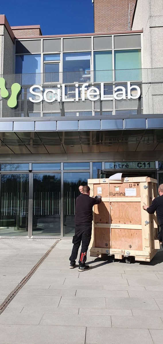 I spy with my little eye a new instrument arriving at @ngisweden in Uppsala! #novaseqXplus 🧬