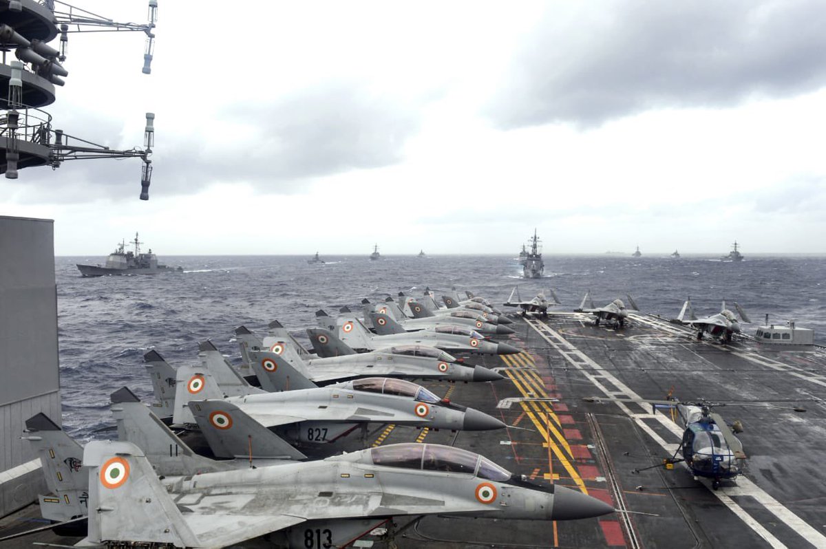 IN_GNA's tweet image. #NavalAviation #Tailhookers 
#MiG29K #FighterPilots
INAS 303, the carrier borne fighter sqn, is celebrating its 10th anniversary on 11 May 23. The unit, also known as #BlackPanthers , has been at the cutting edge of the IN for the last decade. 
@indiannavy
@IN_WNC
@PIB_Panaji