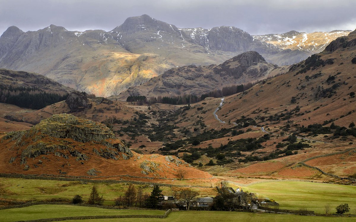 Fell Foot Farm with the Langdale Pikes dominating the scene.