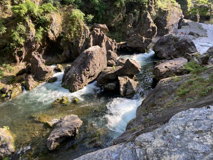 奥多摩のいくつかある公式ハイキングコースの1つ選んで、行ってみたら 思ってたより山道でびっくりしたわ～ 風が涼しくて気持ちよかった https://t.co/scOtBwjESU