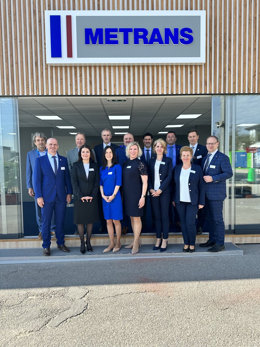 Včera jsme otevřeli náš stánek na veletrhu Transport logistic v Mnichově. Přijďte se na nás podívat 😀