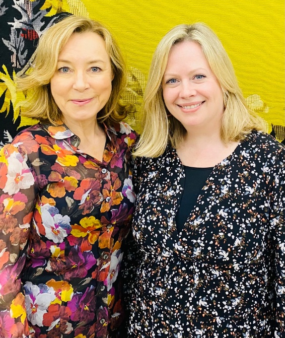 Dr Sian Williams (@sianwilliams100) on Twitter photo Polly Evans used to present <a href="/bbcsoutheast/">BBC South East</a> news. Until one night, she opened her mouth and…nothing. An excruciating struggle for words, watched by many - and a #LifeChanging moment for Polly.
It’s still hard to speak but she wants to. Do join us at 9am @bbcradio4 and <a href="/BBCSounds/">BBC Sounds</a> Polly Evans used to present <a href="/bbcsoutheast/">BBC South East</a> news. Until one night, she opened her mouth and…nothing. An excruciating struggle for words, watched by many - and a #LifeChanging moment for Polly.
It’s still hard to speak but she wants to. Do join us at 9am @bbcradio4 and <a href="/BBCSounds/">BBC Sounds</a>