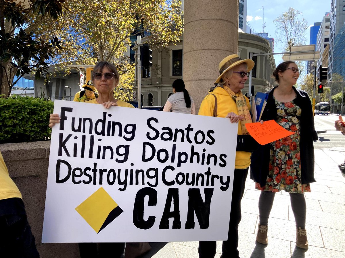 350Australia's tweet photo. These Sydney activists turned up the sass on @CommBank today with dead dolphins (thanks Santos), a copy of Greta's book and a clear call to action: #BreakUpWithGas
#BankOnOurFuture https://t.co/EyMvX9ddEr