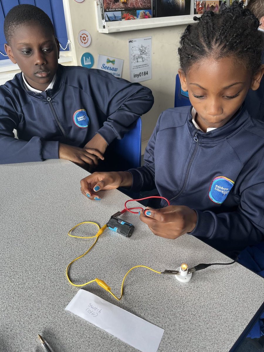MissPerryREMAT (@missperryremat) on Twitter photo Yesterday year 4W looked at ‘push to make’ circuits in DT. <a href="/Y4stsilasREMAT/">St Silas - Class 4W</a> #StSilasDT #stsilas #rainboweducation Yesterday year 4W looked at ‘push to make’ circuits in DT. <a href="/Y4stsilasREMAT/">St Silas - Class 4W</a> #StSilasDT #stsilas #rainboweducation