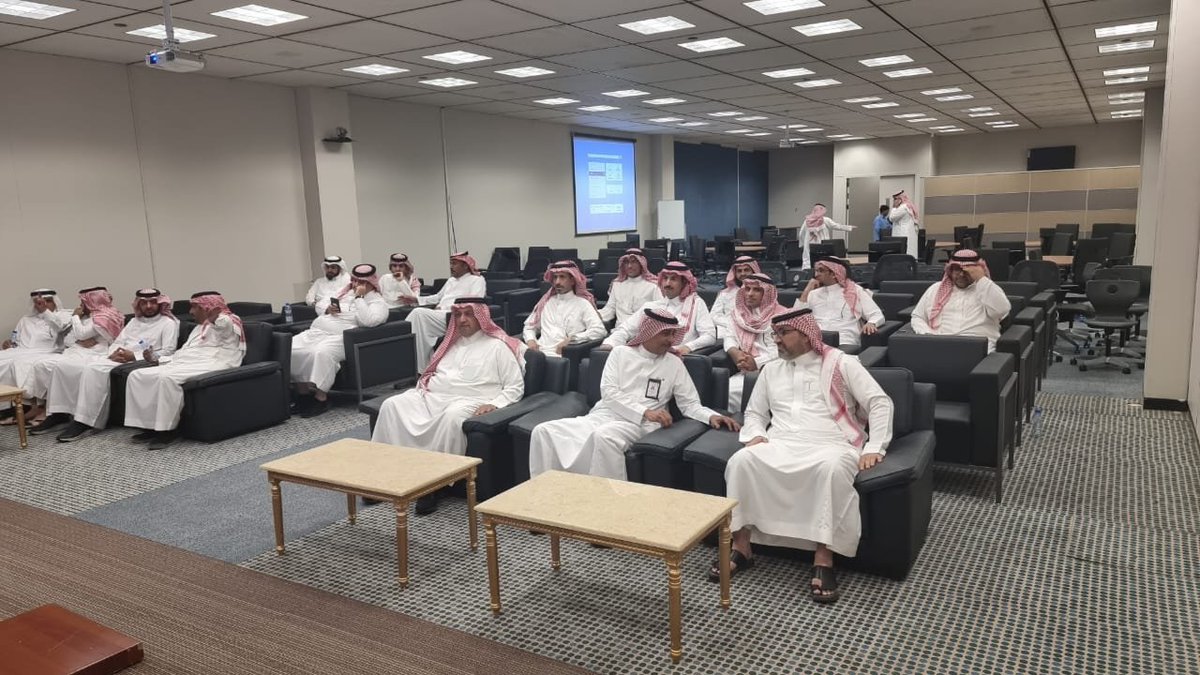 قسم الجغرافيا on Twitter "يحدث_الآن مشرفي قسم العلوم الاجتماعية