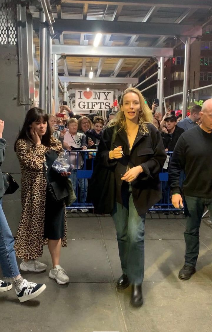 look at her i am in love 😍🥰