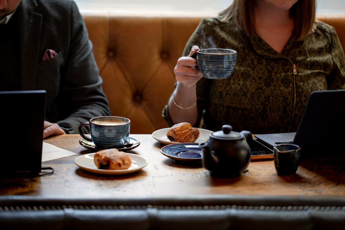 BrookGreenHotel's tweet image. How about working from pub today? 💻 ☕ 💻 #workfrompub #pubhammersmith #workfrompubhammersmith #coffeehammersmith #youngspubs