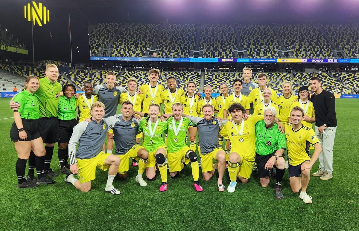 wcsGMSjk's tweet image. Saturday I was lucky enough to see the @NashvilleSC United team play after the MLS game. Several of my  @wcsGMS former students are on the team, and one scored 2 goals to clinch the win! Congrats to these incredible players! #GMSgenerals #22generals23 #GeneralsLead