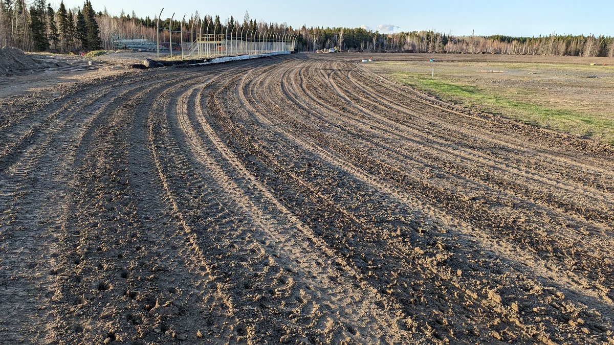 LowSpeedway tweet picture